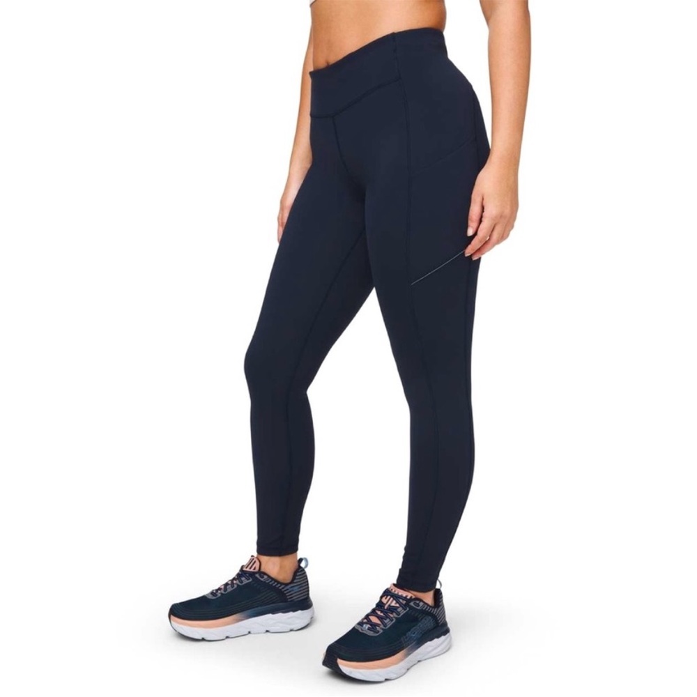 ◾️Lululemon Dark Blue Speed Up Luxtreme Legging With Side Pockets and Emblem
